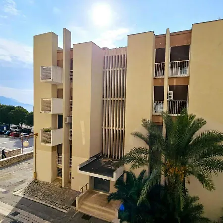 Апартаменты Petar *